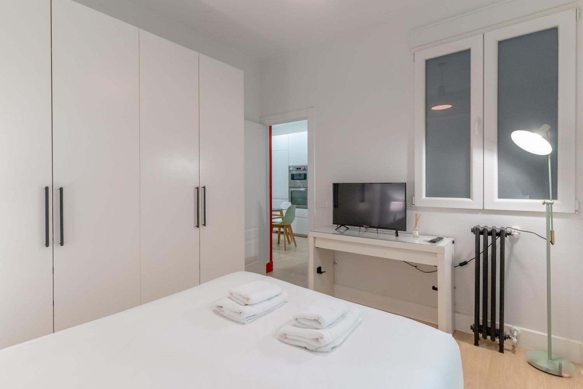Апартаменти Cozy And Central-1Bd 1Bth- Cortes Мадрид Екстер'єр фото