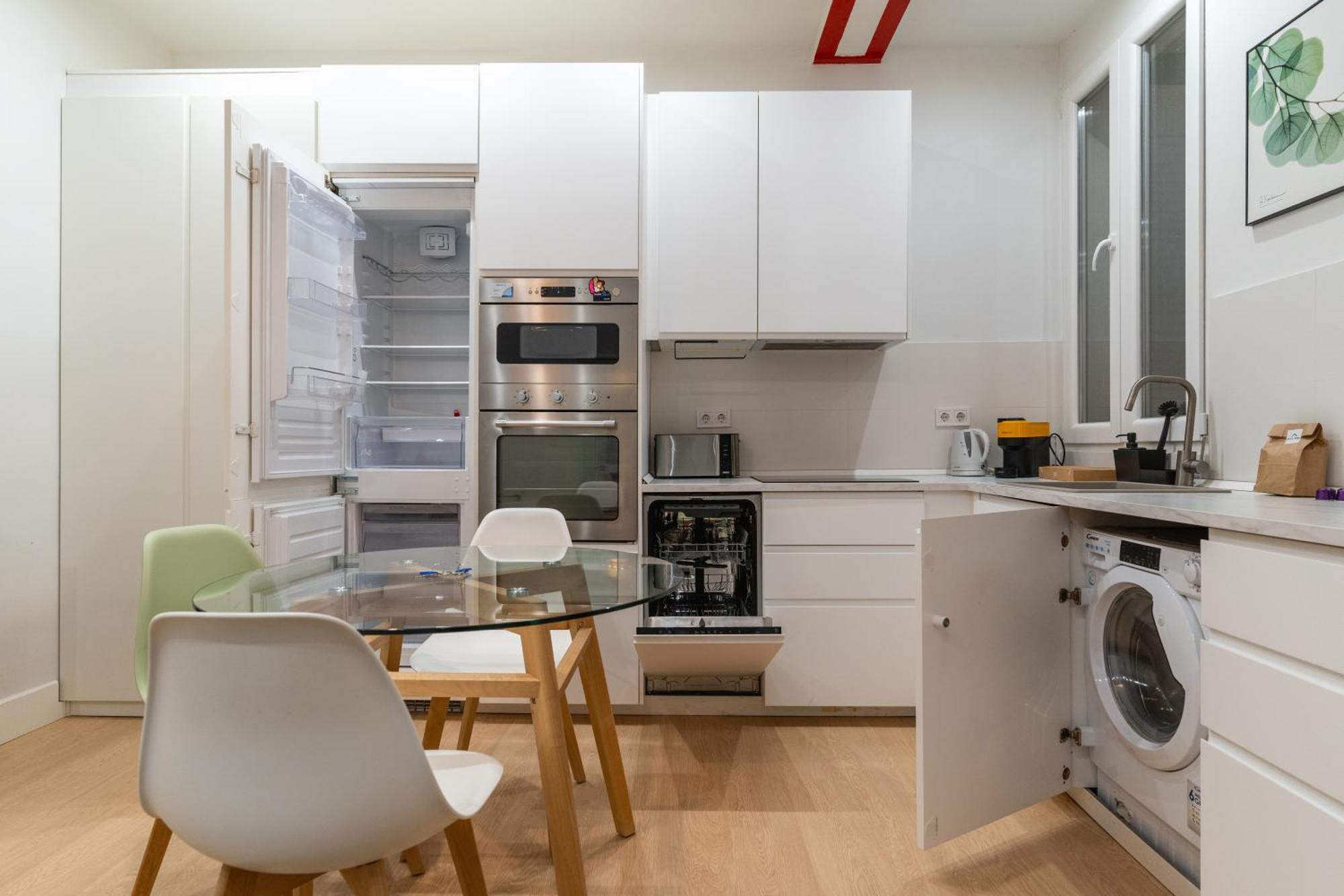 Апартаменти Cozy And Central-1Bd 1Bth- Cortes Мадрид Екстер'єр фото